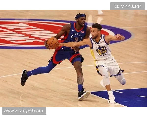 勇士与活塞激战正酣最终结果揭晓球迷们热议比赛精彩瞬间